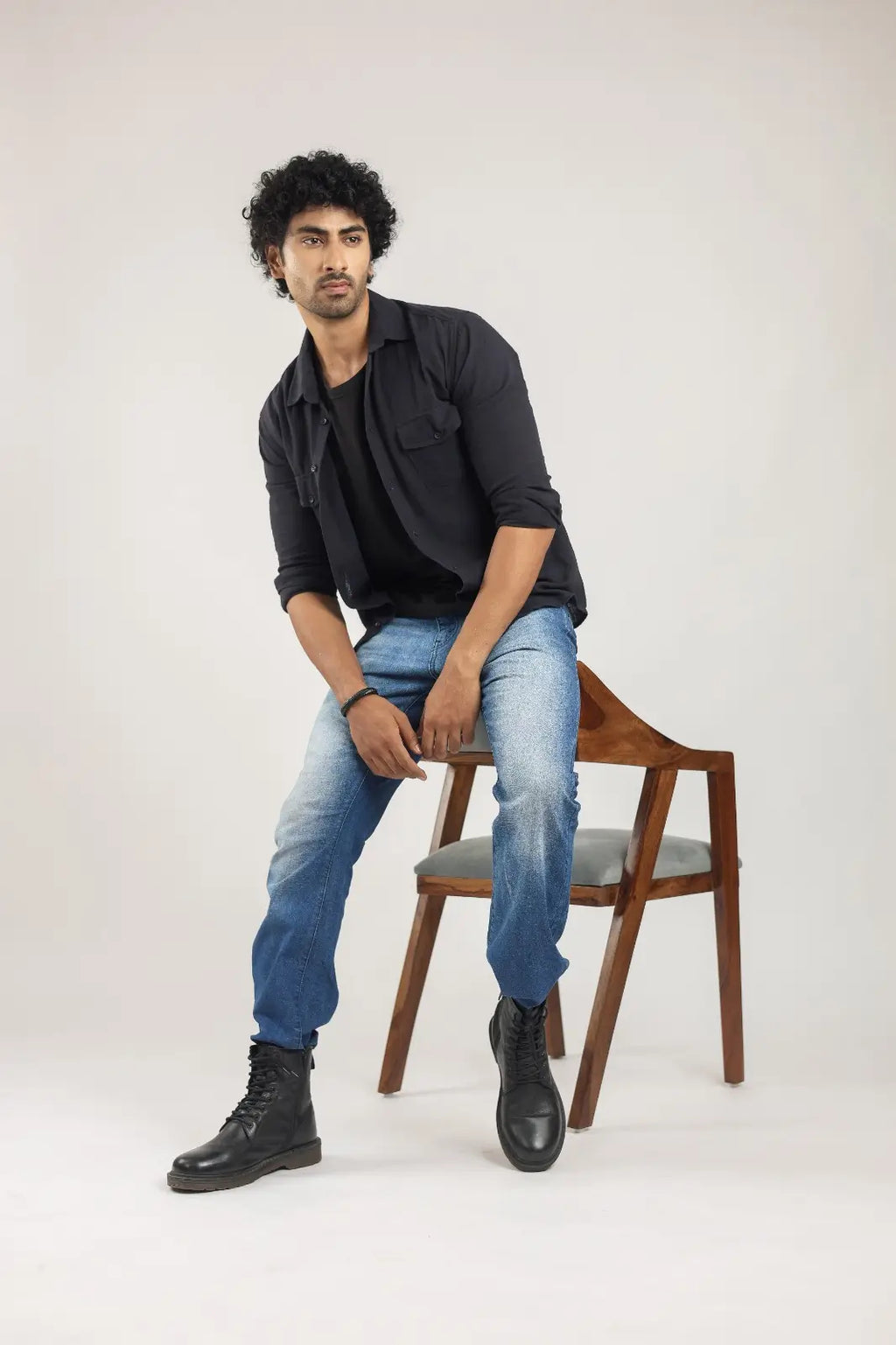 REGULAR FIT DOUBLE POCKET SHIRT